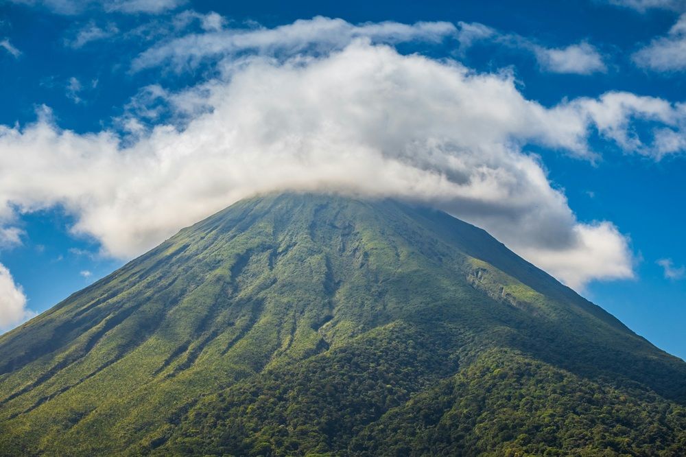 Arenal Volcano & Lake Arenal: Hot Springs, Rainforest, and Lava Views